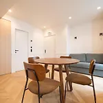 Austerlitz & Bastille\'S Home
